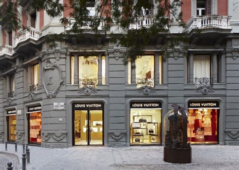 louis vuitton via dei millr napoli|Louis Vuitton Napoli store, Italy.